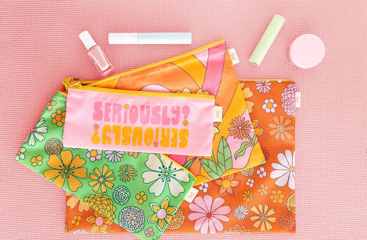 Flower power pouch set