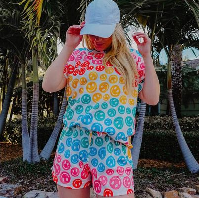Smiley face lounge set