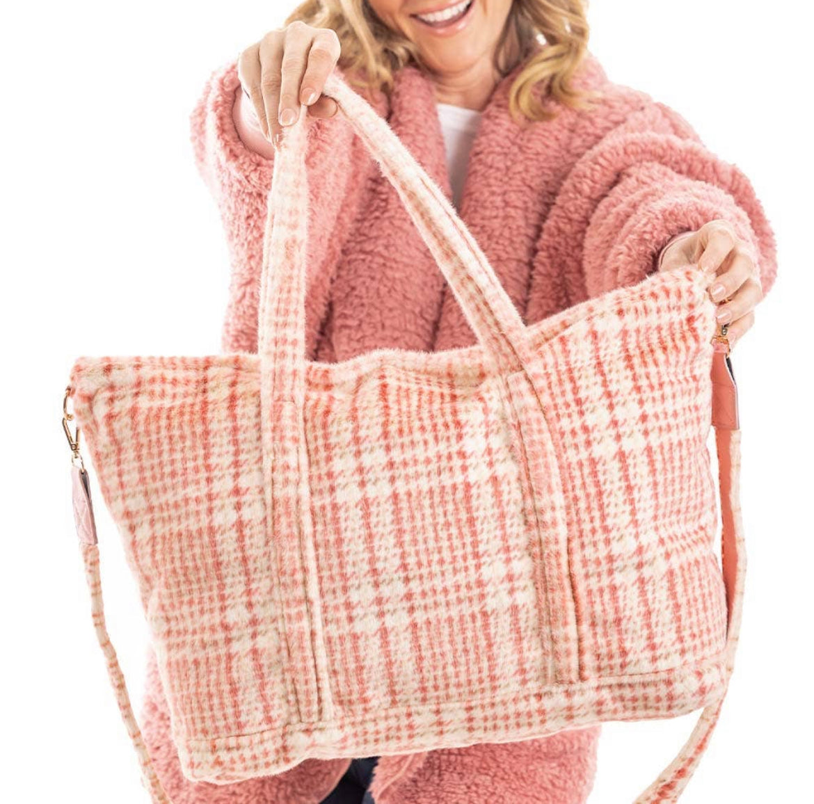 Houndstooth fur tote bag